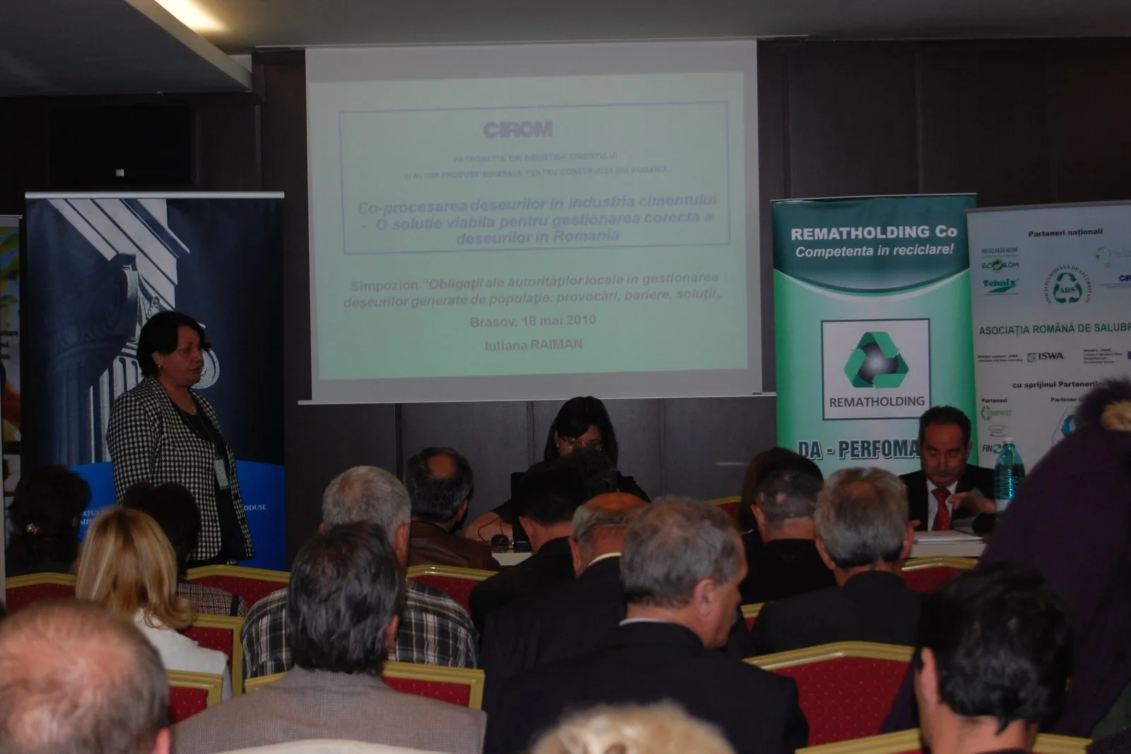Participanți la seminarul regional al A.R.S. de la Brașov, 18 mai 2010