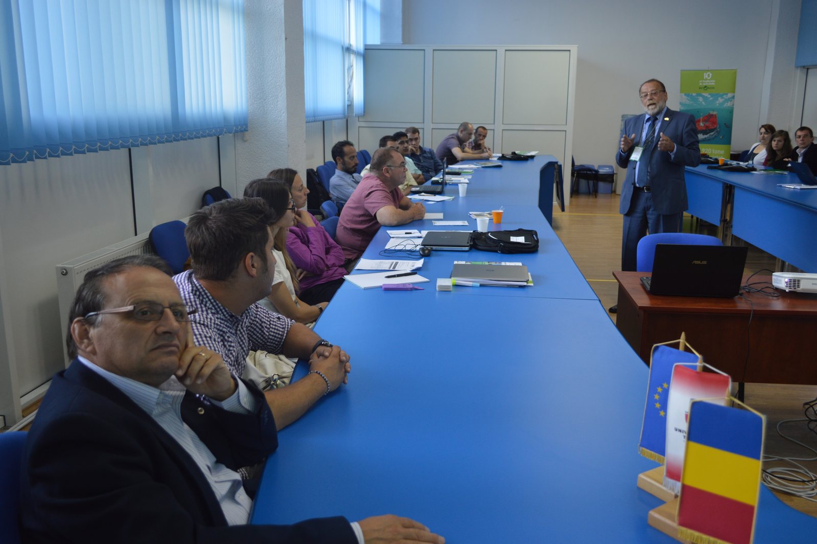 Participanți la o sesiune de curs a Școlii de Vară ISWA de la Cluj-Napoca, august 2014