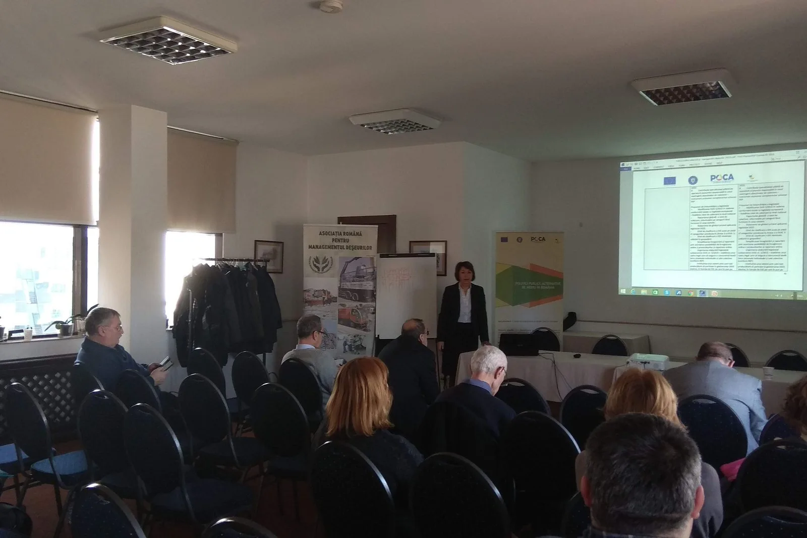 Participanți la dezbaterea privind politici publice alternative în domeniul mediului, 28 februarie 2019