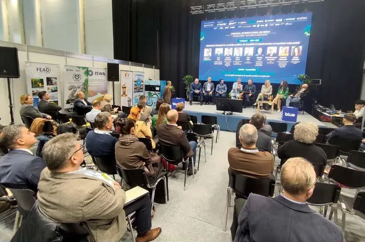 Sală de conferințe plină la FIM 2026, în cadrul GREEN ENERGY EXPO & ROMENVIROTEC, ROMEXPO București